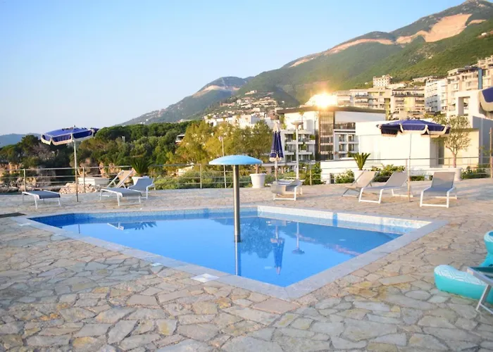 公寓 Aquamarine 1, *