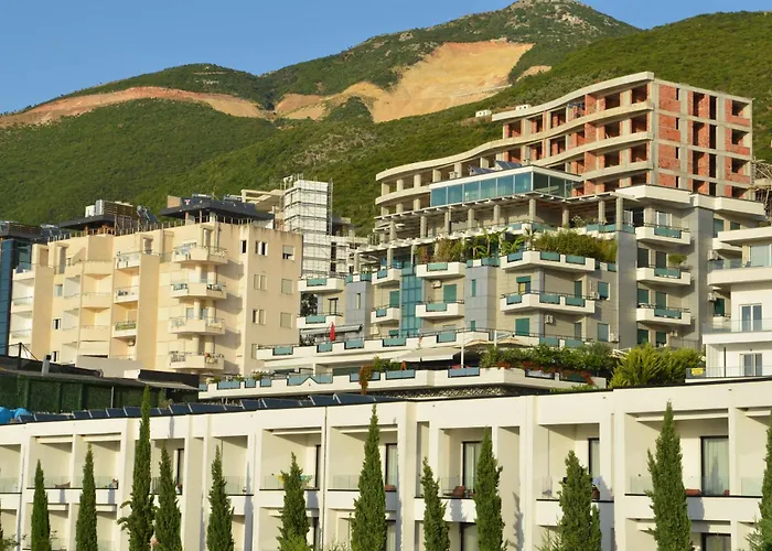 公寓 Aquamarine 1, *