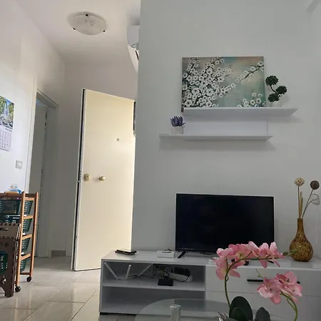 Aquamarine 1, Vlorë