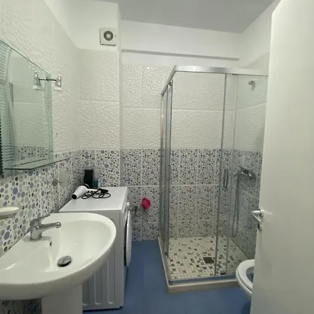 Aquamarine 1, * Vlore