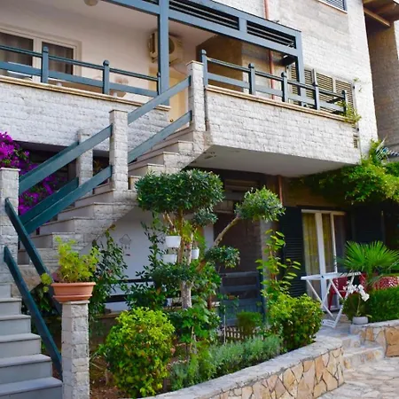 Apartment Aquamarine 1,