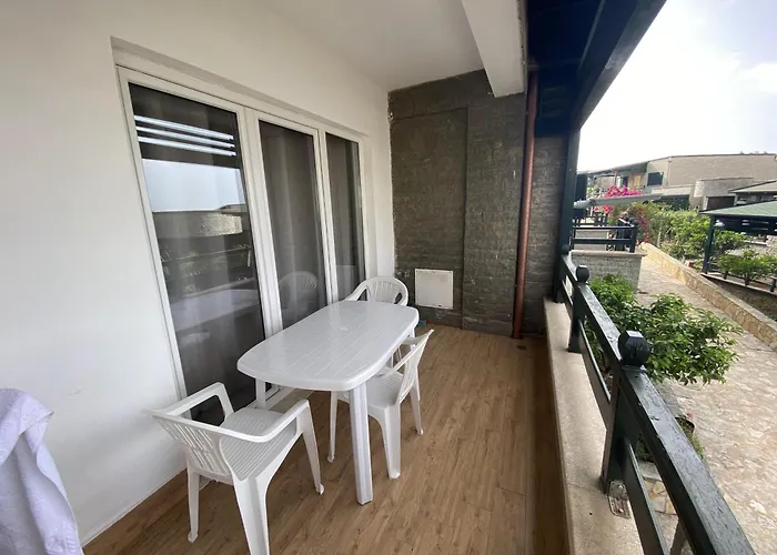 Aquamarine 1, Apartman *