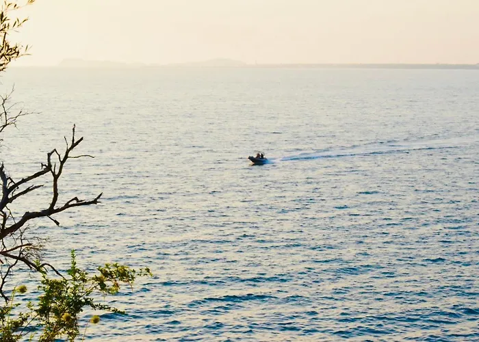 Aquamarine 1, * Vlorë